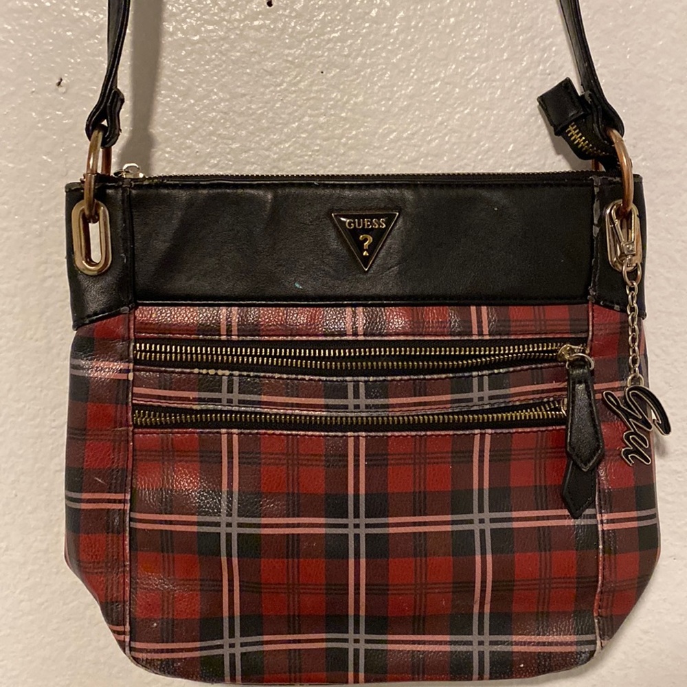 Guess purse